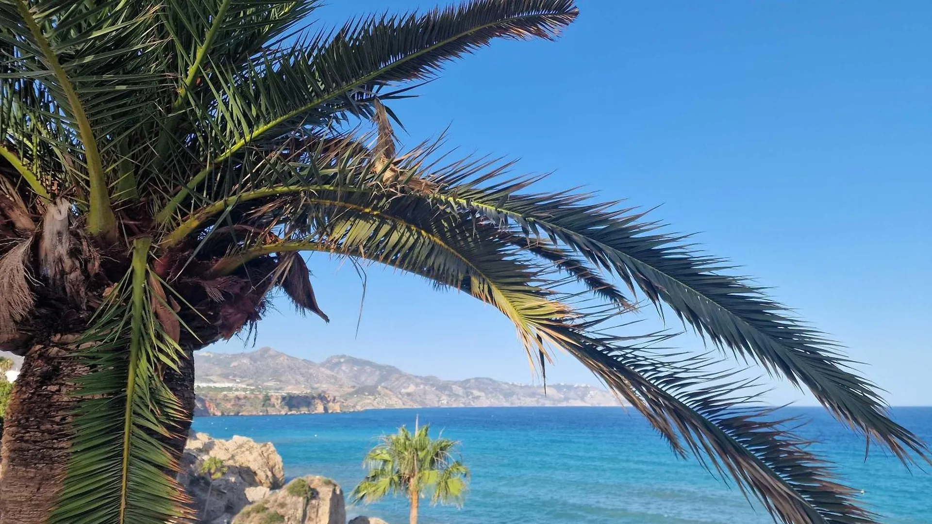 Shr062 Two Bedroom Apartment Valparaiso In Nerja Spain