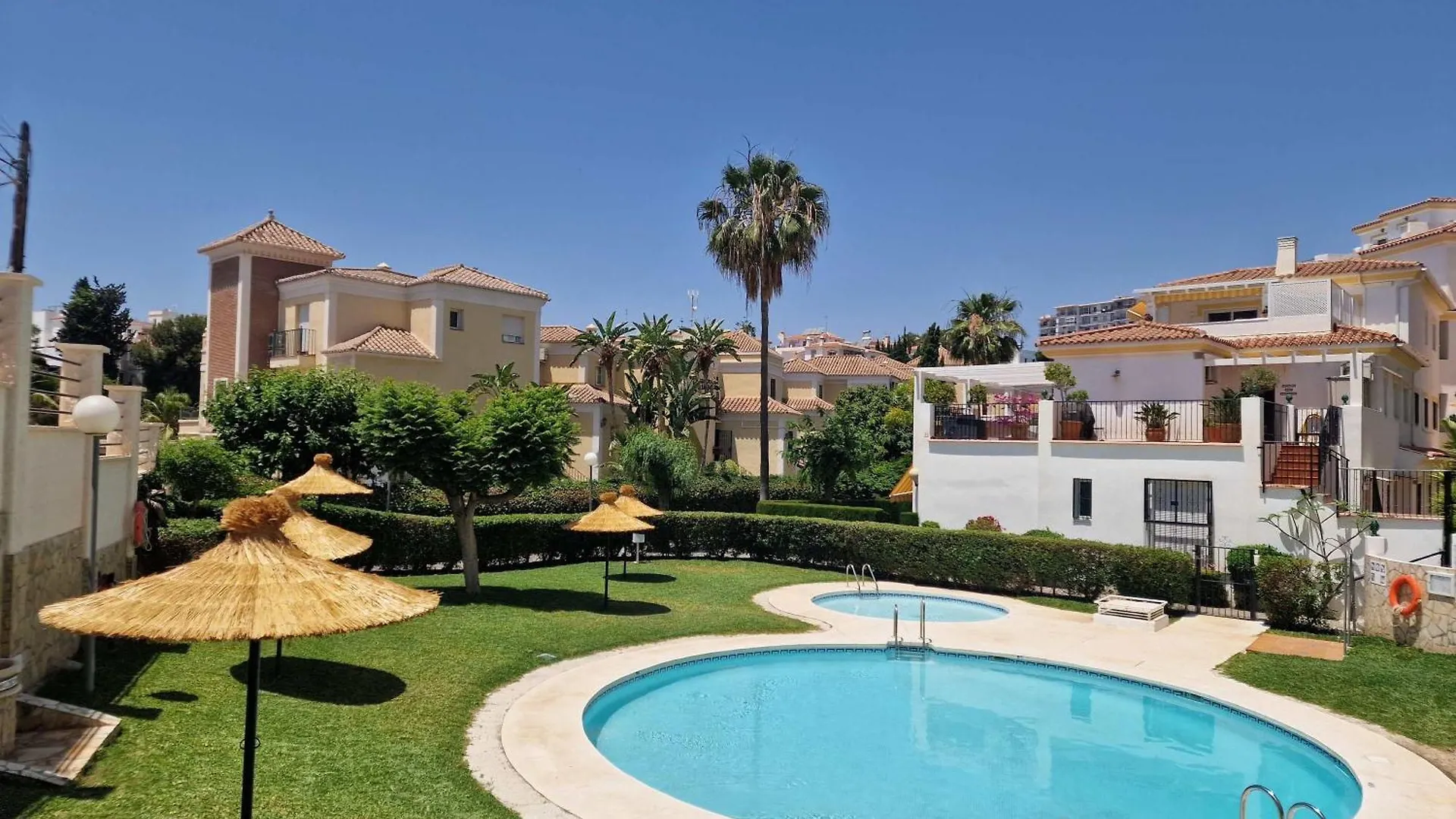 Shr062 Two Bedroom Apartment Valparaiso In Nerja 0*,