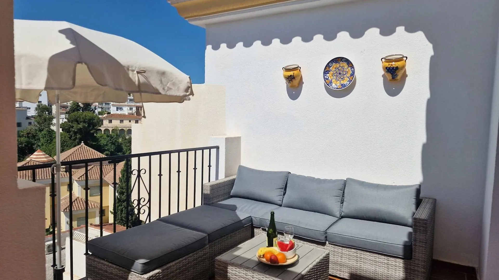 Shr062 Two Bedroom Apartment Valparaiso In Nerja